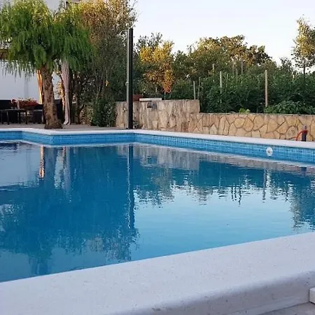 In Rogoznica With Terrace, Air Condition, Wifi, Washing Machine Apartament